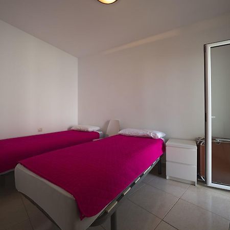 Inmosantos Oasis D4 Lejlighed Roses Eksteriør billede